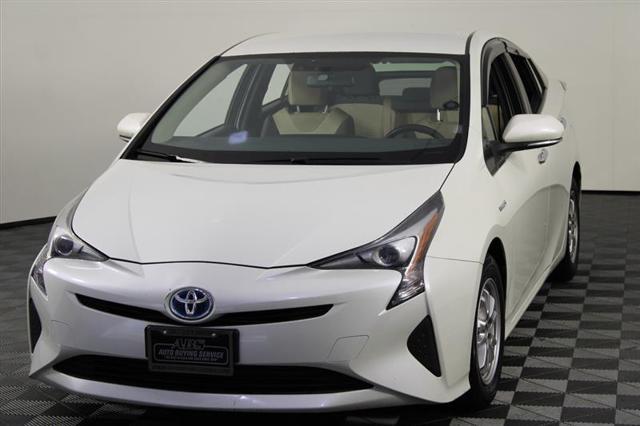 2016 toyota prius two