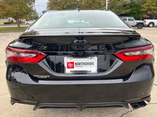 2022 toyota camry se