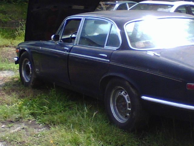classic 1976 jaguar xj12l sadan converted