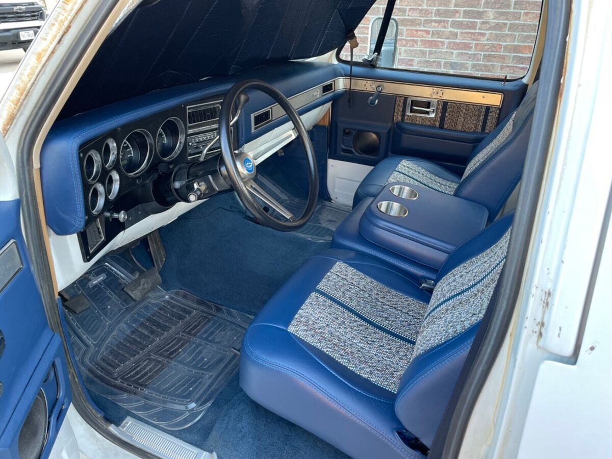 1984 chevrolet silverado c30 3+3