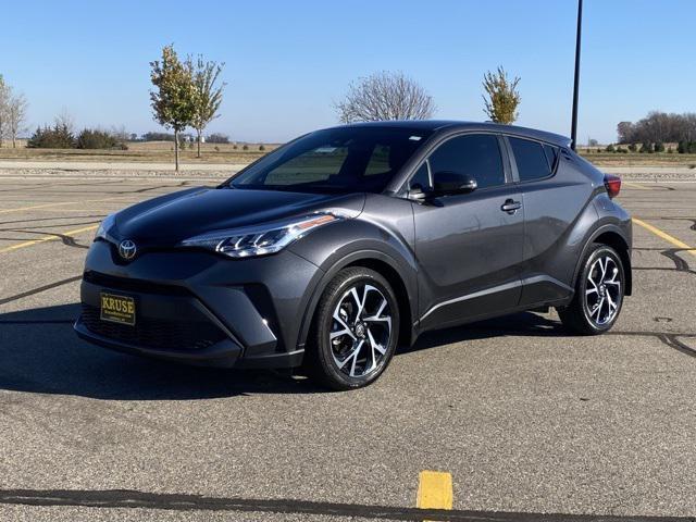 2022 toyota c-hr xle