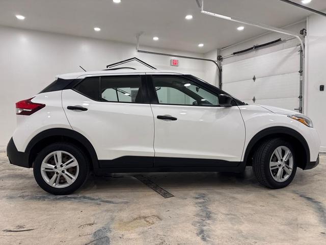 2020 nissan kicks s