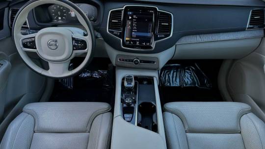 2022 Volvo XC90
