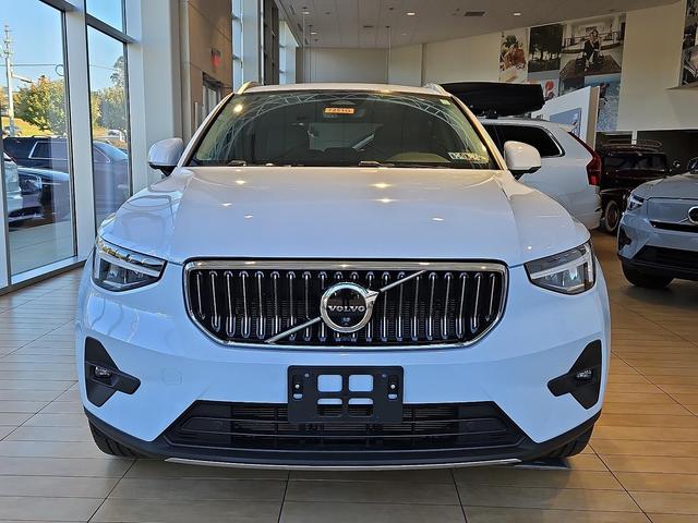 2024 volvo xc40 b5 awd plus bright theme
