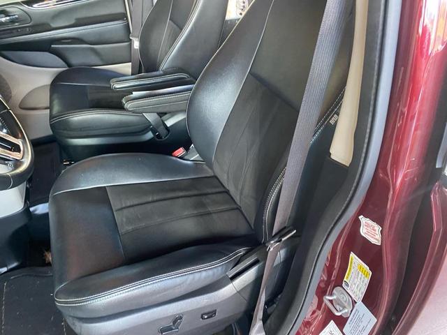 2019 dodge grand caravan sxt
