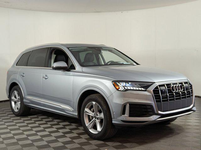 2024 audi q7 45 premium plus