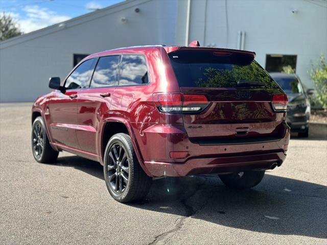 2022 jeep grand cherokee laredo