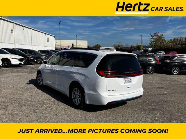 2022 chrysler pacifica touring l