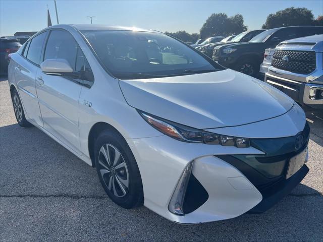 2018 toyota prius prime le