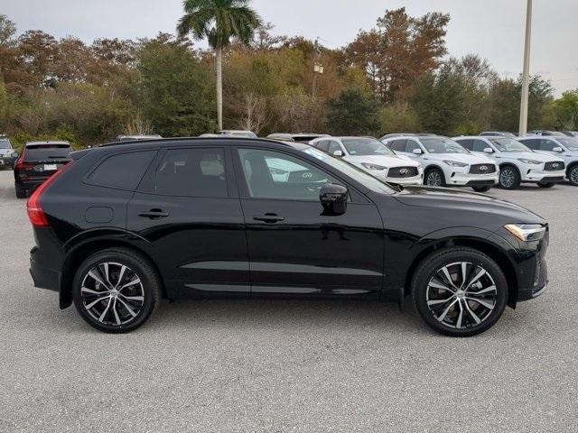 2024 volvo xc60 b5 plus dark theme
