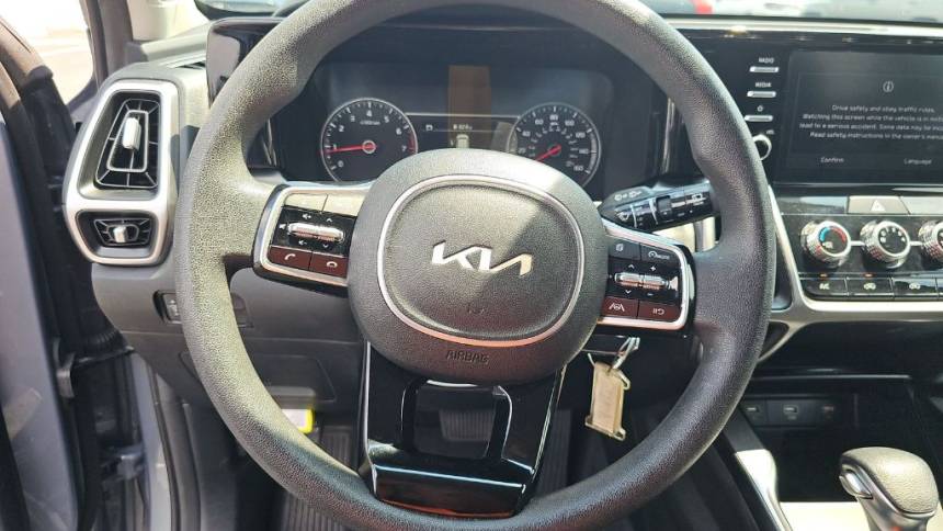 2023 kia sorento lx