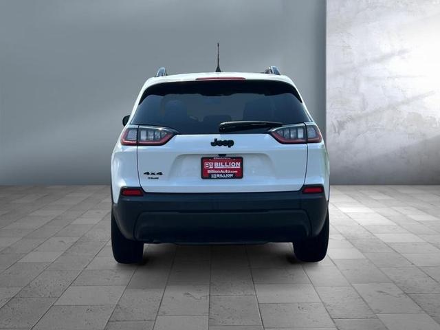 2023 jeep cherokee altitude lux