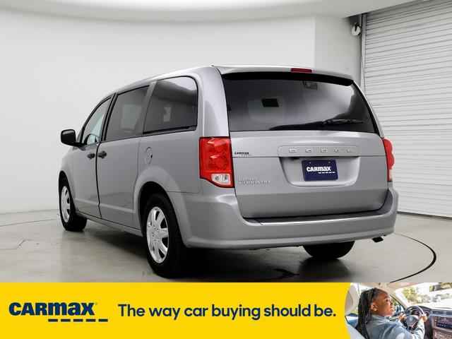 2019 dodge grand caravan se