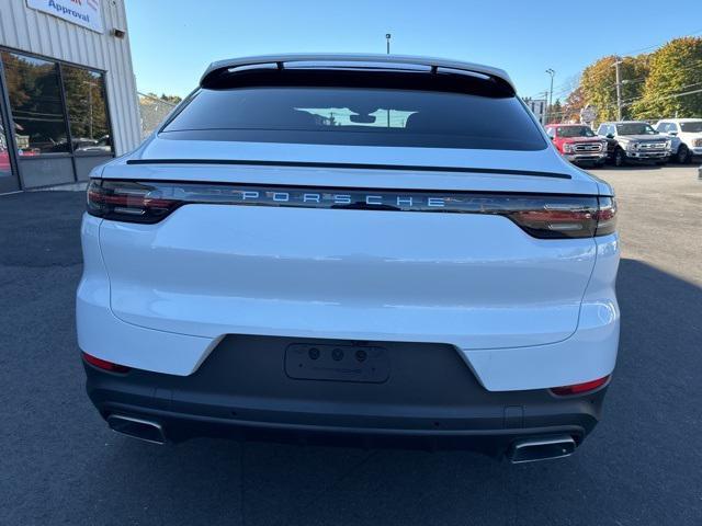 2020 porsche cayenne base
