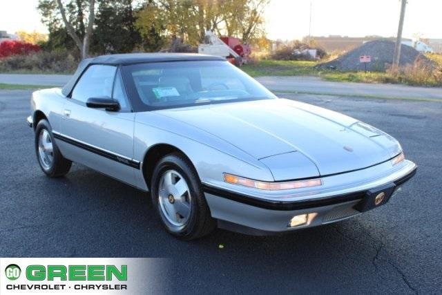1990 buick reatta base convertible 2-door 3.8l ,66k, ultra clean