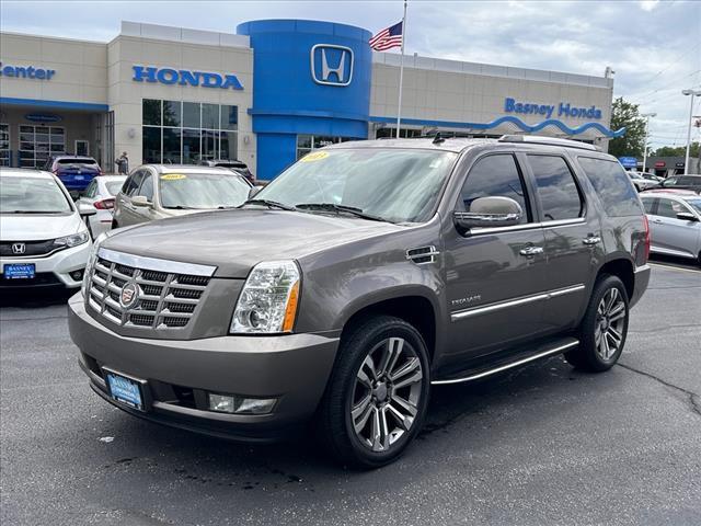 2013 cadillac escalade luxury