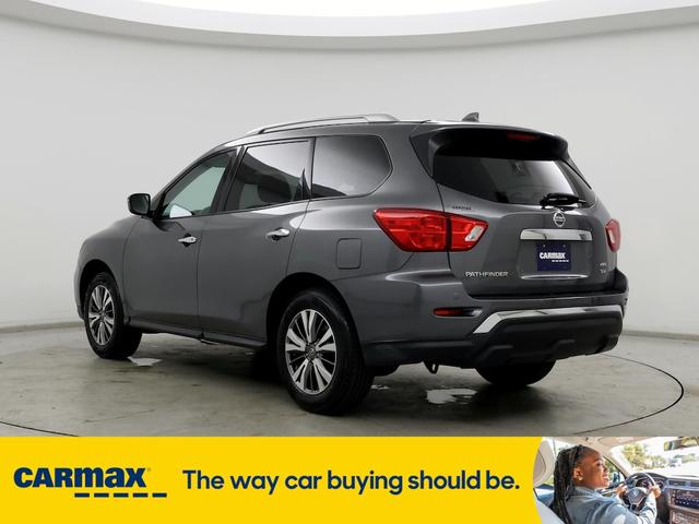 2019 nissan pathfinder sv