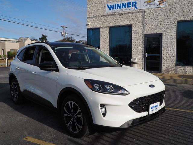 2022 ford escape sel