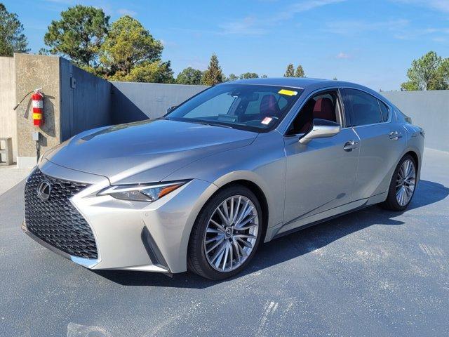 2022 lexus is 300 base