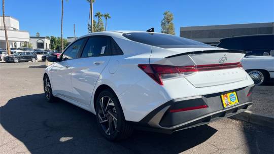 2024 Hyundai Elantra