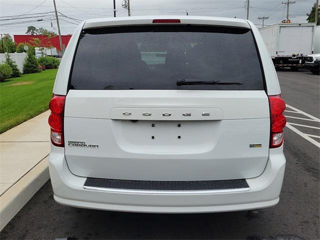 2019 dodge grand caravan se