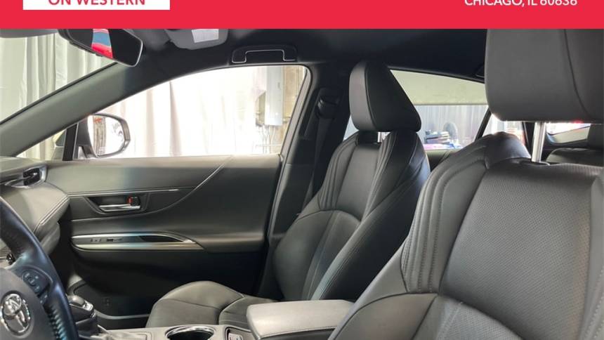 2021 toyota venza xle