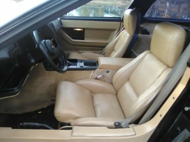 1984 corvette c4. clean title. 97k mi. mechanically sound. starting bid lowered