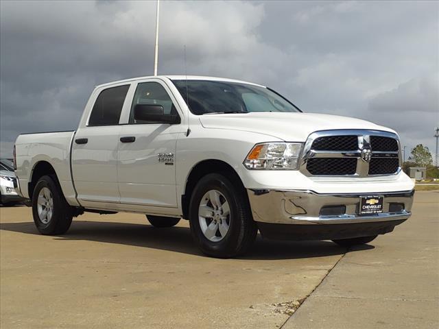 2022 ram 1500 classic slt