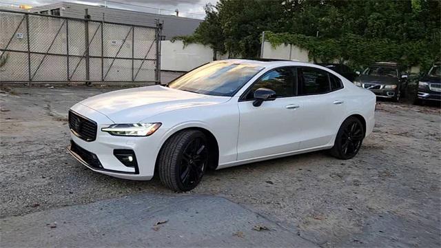 2024 volvo s60 b5 plus black edition