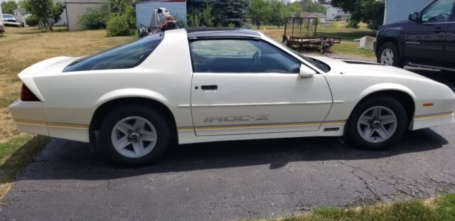1988 chevrolet camaro iroc z28 extremely nice car with 49k original miles!