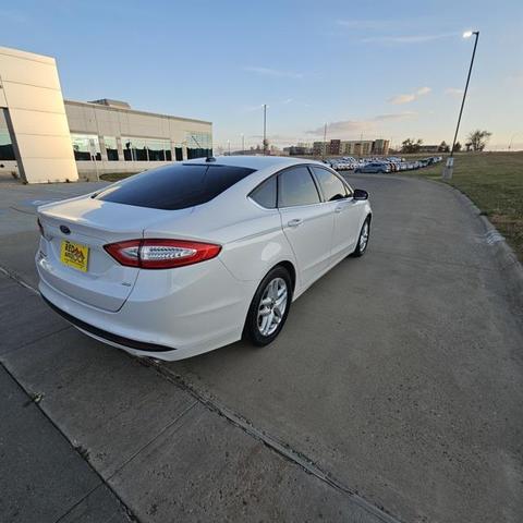 2014 ford fusion se