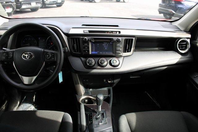 2017 toyota rav4 le