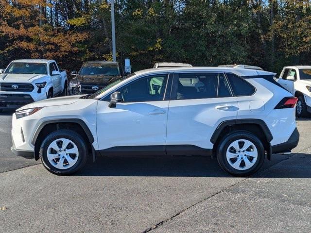 2024 toyota rav4 le