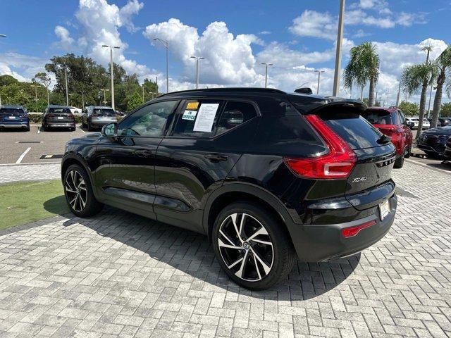 2021 volvo xc40 t4 r-design