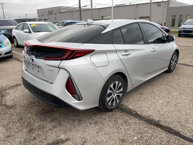 2021 toyota prius prime xle