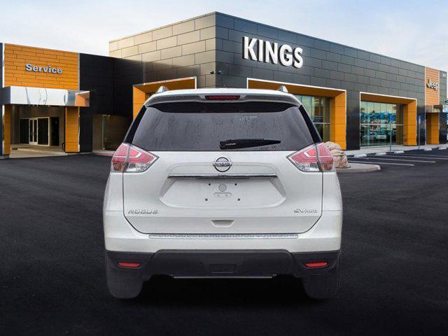 2016 nissan rogue sv