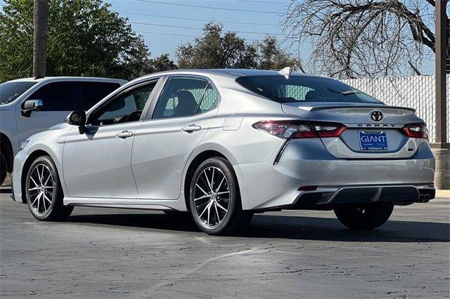 2024 toyota camry se
