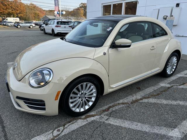 2019 volkswagen beetle 2.0t se