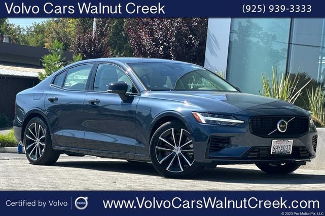 2023 volvo s60 recharge plug-in hybrid plus dark