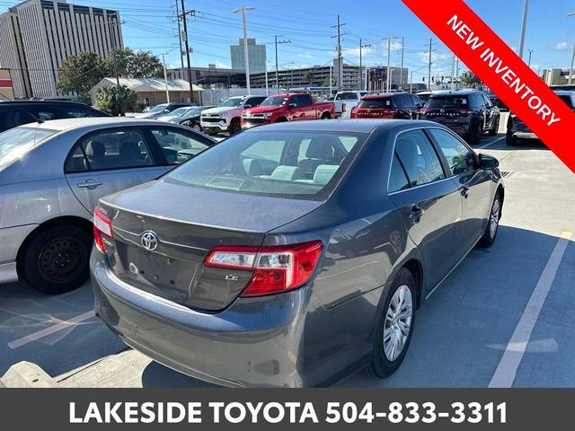 2014 toyota camry le
