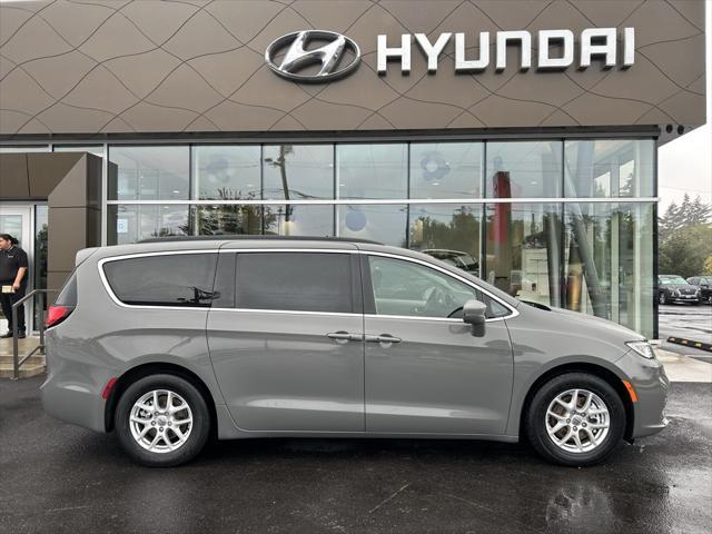 2022 chrysler pacifica touring l