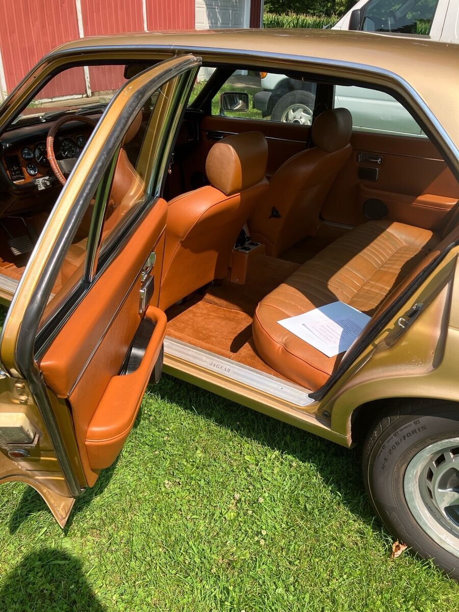1982 jaguar xj6 sedan brown