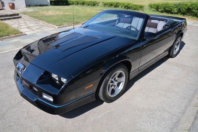 1990 chevrolet camaro iroc z low miles very original awesome ask about free ship