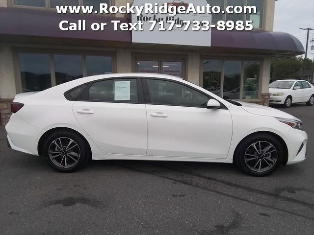 2022 kia forte lxs