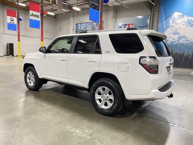 2022 toyota 4runner sr5