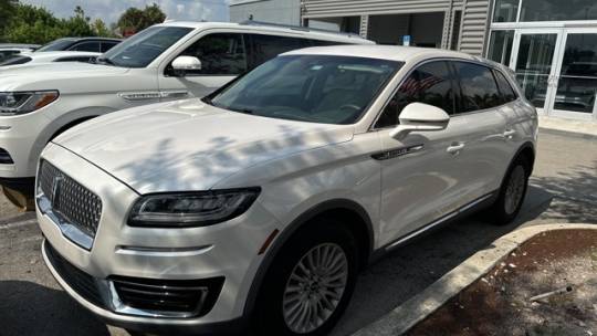 2019 lincoln nautilus base