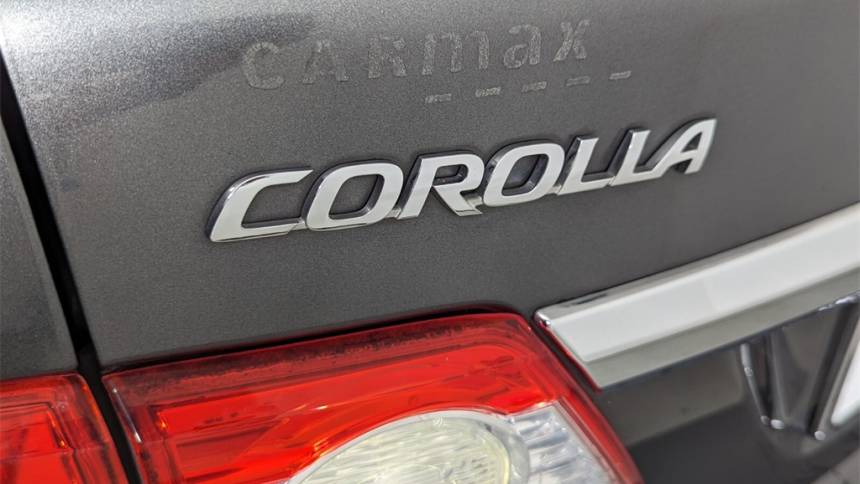 2011 toyota corolla le