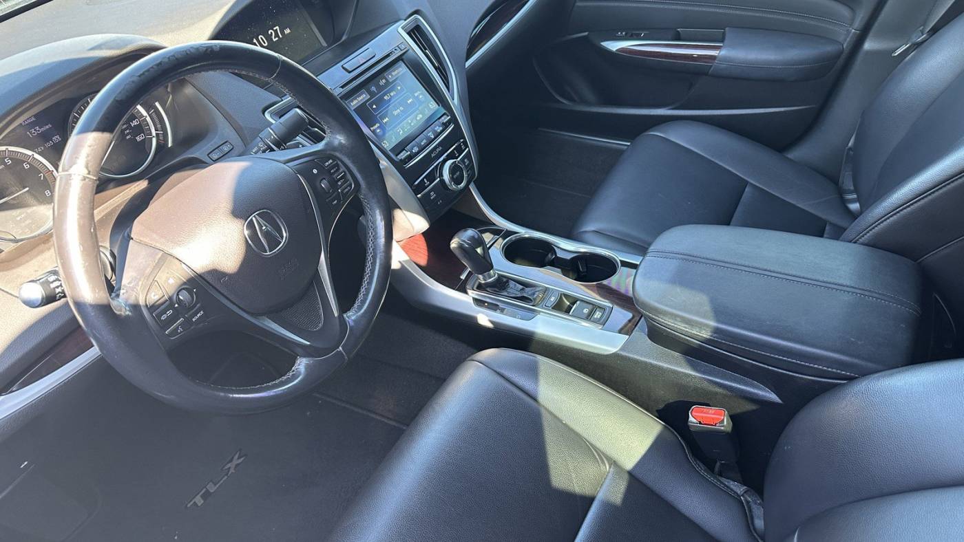 2017 acura tlx base