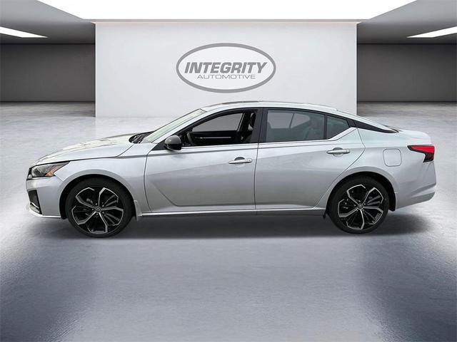 2023 nissan altima 2.5 sr