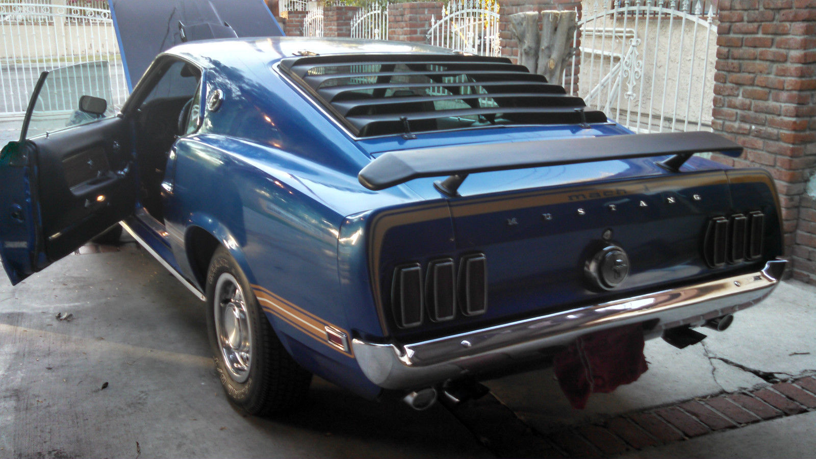 1969 ford mustang base fastback 2-door 5.8l